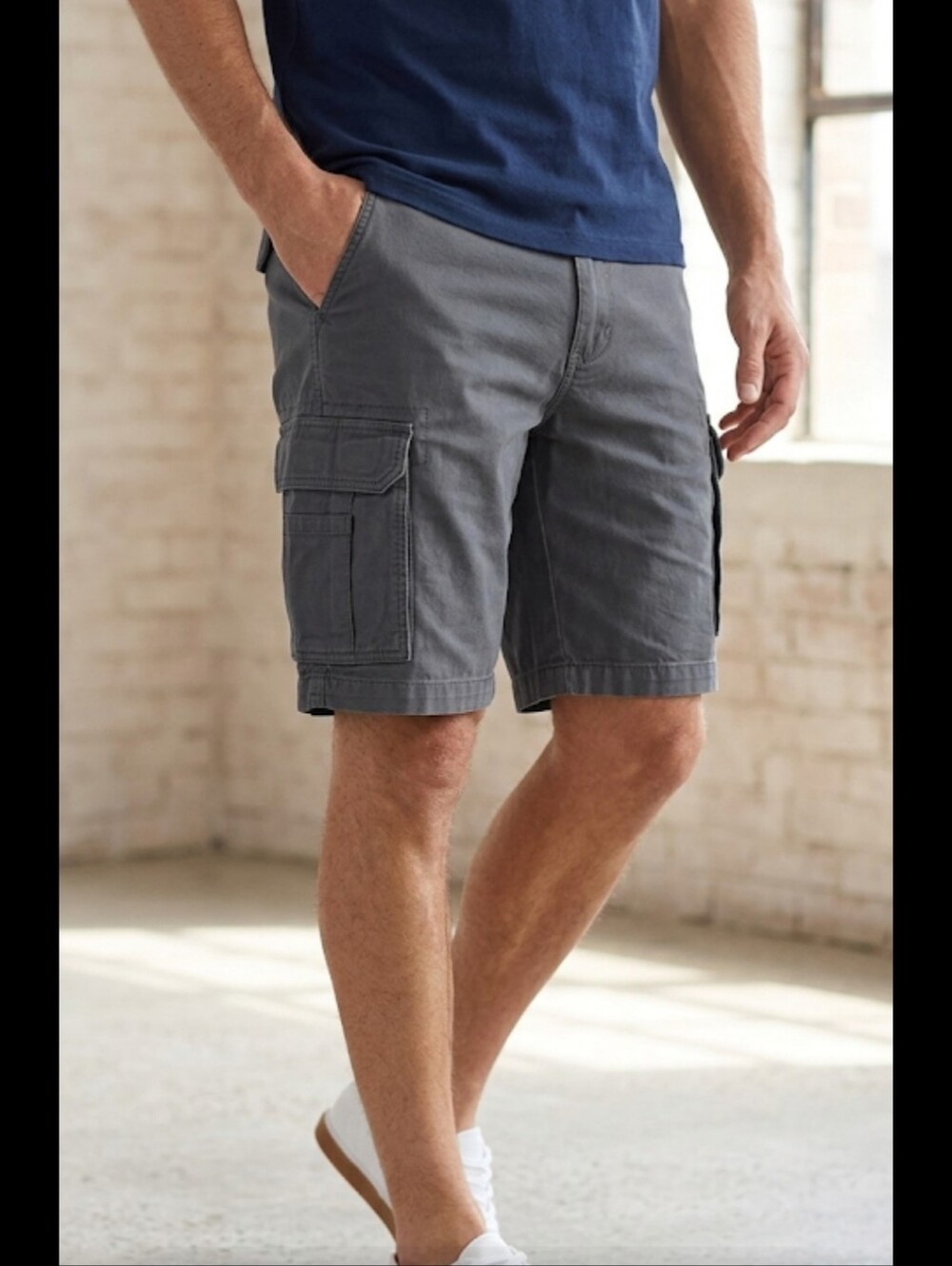Izod Men's Dark Gray Cargo Shorts with Flap Pockets